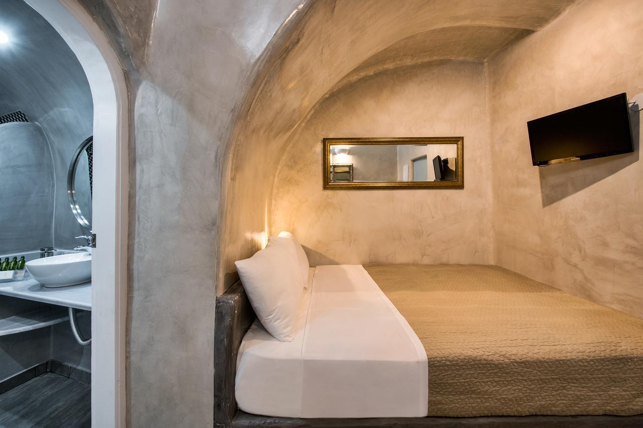 Katerina'S Castle - Caldera Cave Hotel Imerovígli Eksteriør bilde